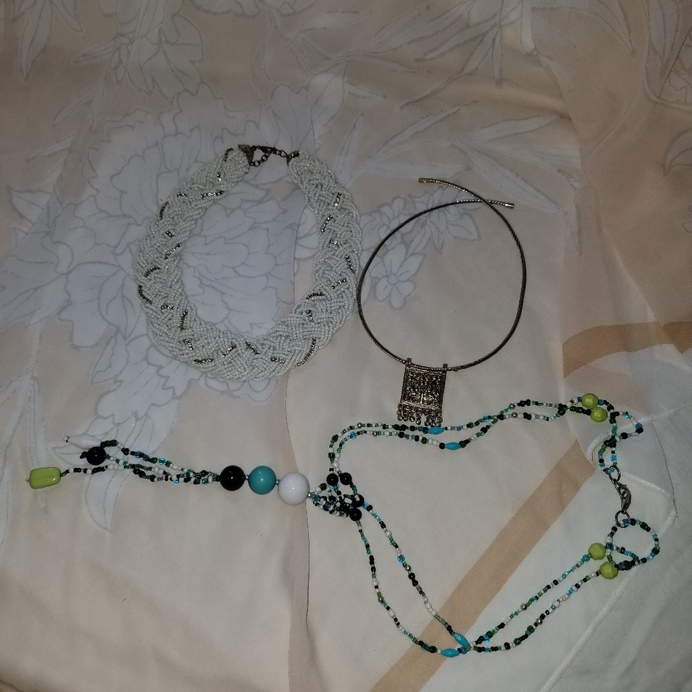 Lot of Fashion Necklaces